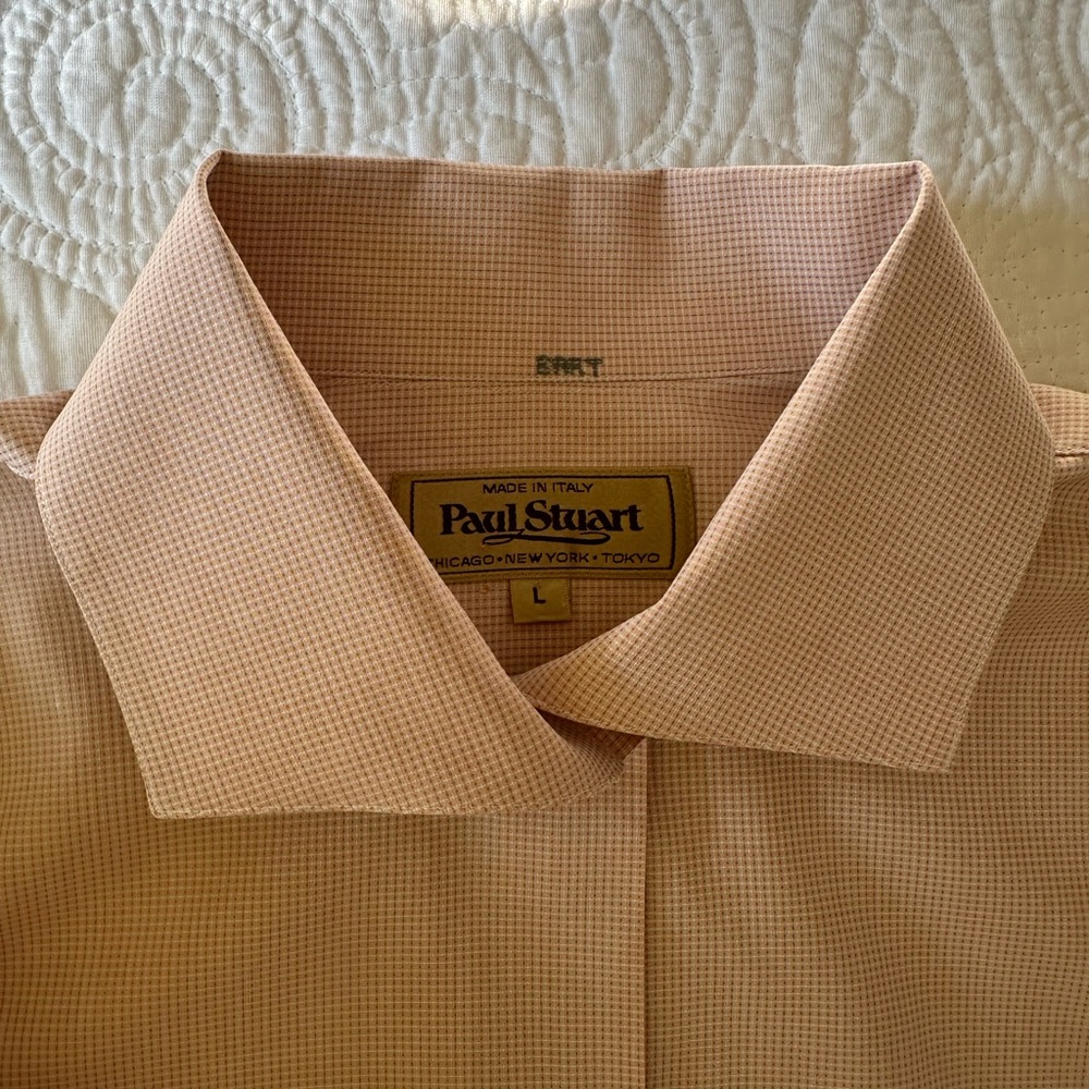 Paul Stuart dress shirt. Size L.